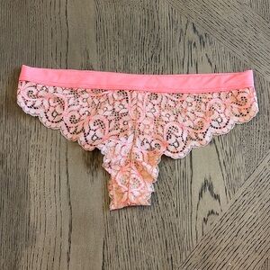 Victoria’s Secret Lace Thong Body By Victoria Size Small New NWT beige pink